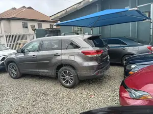 Toyota Highlander 2018