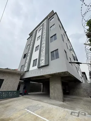 3bdrm Block of Flats in Alagomeji for sale