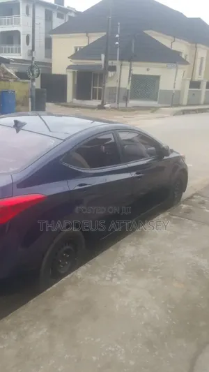 Hyundai Elantra 2010 Blue