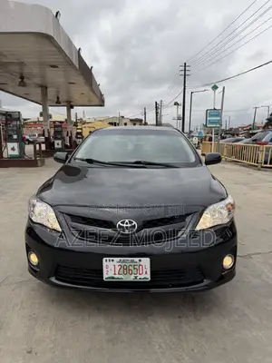 Toyota Corolla 2013 Black