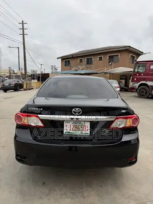 Toyota Corolla 2013 Black