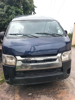 Toyota HiAce 2012 Blue