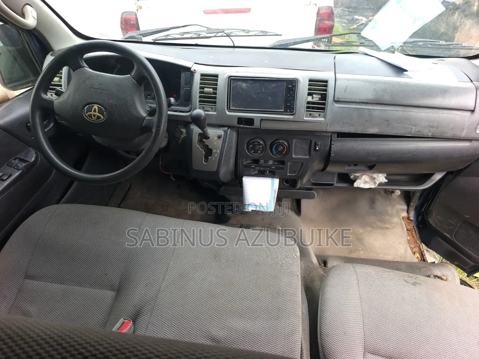 Toyota HiAce 2012 Blue