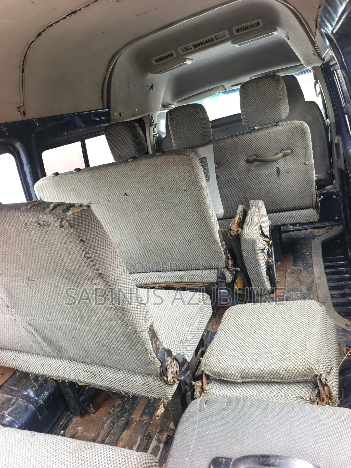 Toyota HiAce 2012 Blue