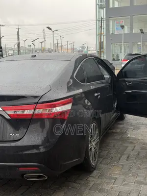Toyota Avalon XLE Touring 4dr Sedan (3.5L 6cyl 6A) 2015 Black