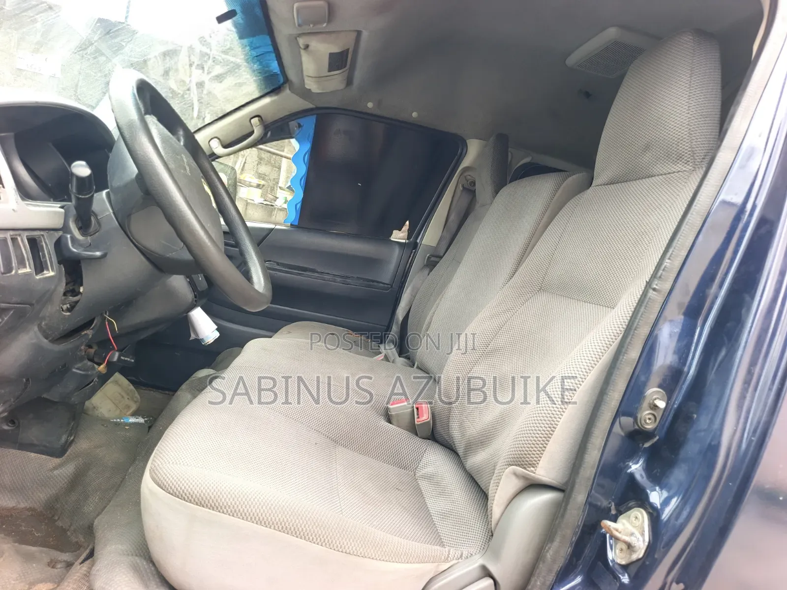 Toyota HiAce 2012 Blue