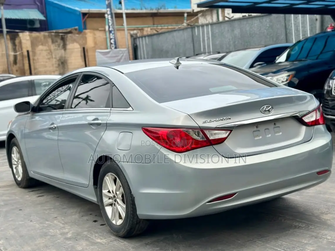 Hyundai Sonata 2013 Blue