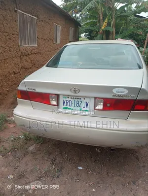 Toyota Camry 2002 Silver