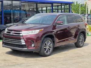 Toyota Highlander 2018 Burgundy