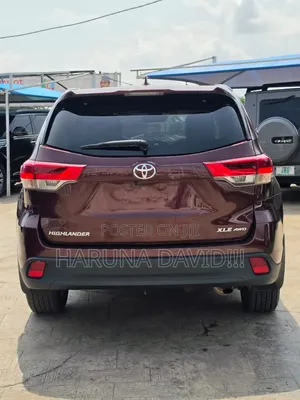 Toyota Highlander 2018 Burgundy