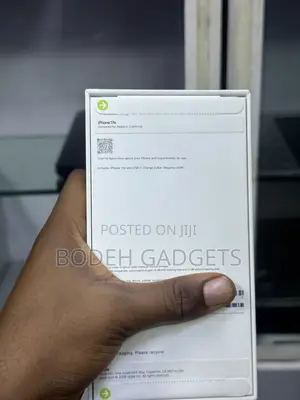 New Apple iPhone 17e 256 GB White