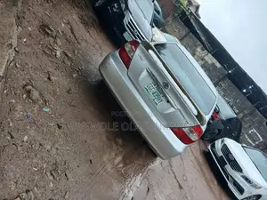 Toyota Camry 2004 Silver