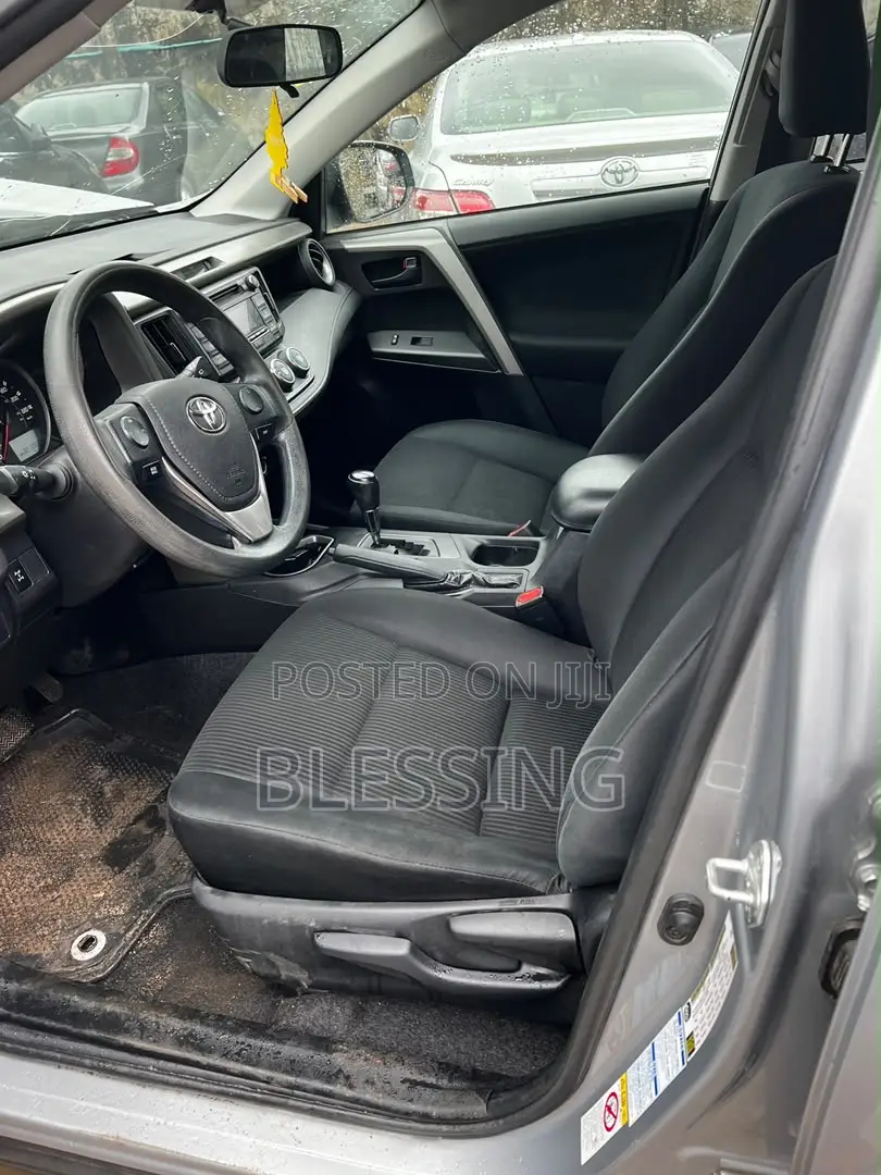 Toyota RAV4 2016 Gray