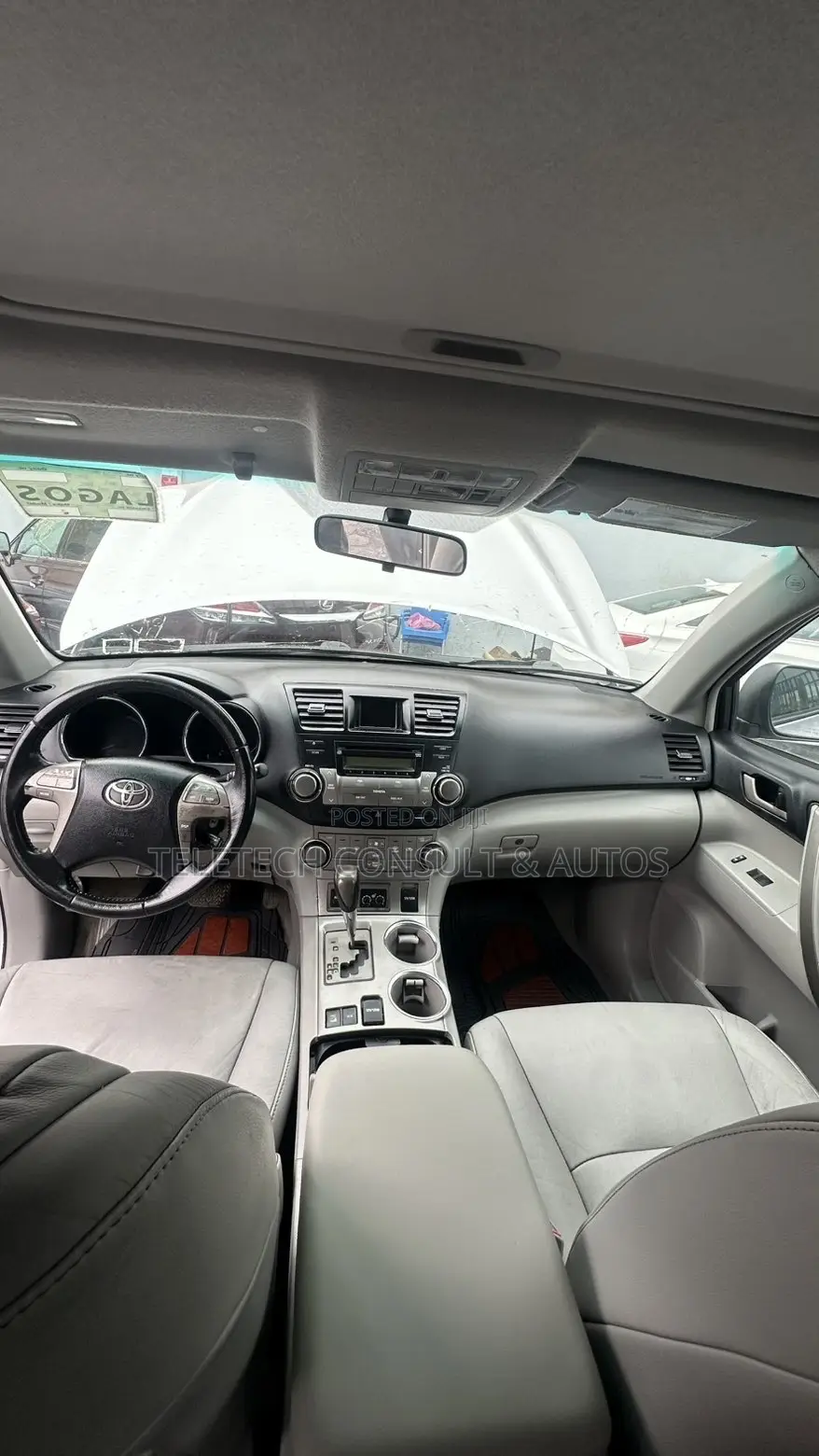 Toyota Highlander Base 2010 Silver