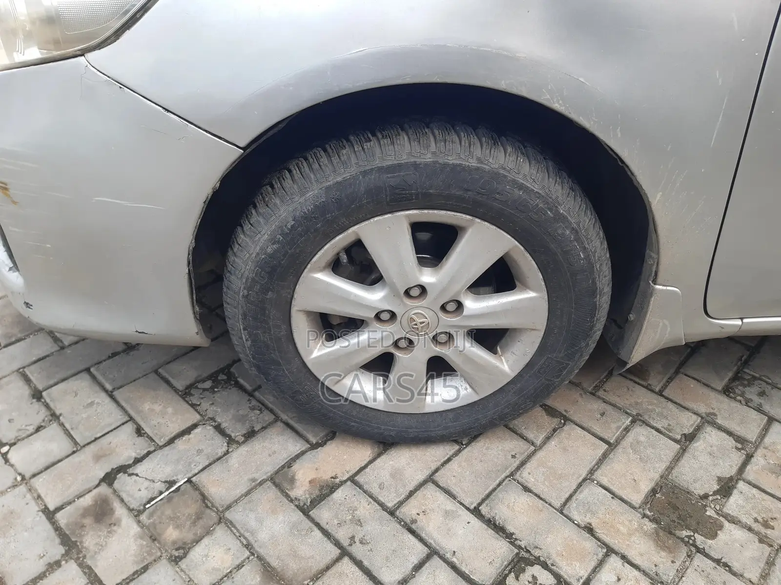 Toyota Corolla 2011 Silver