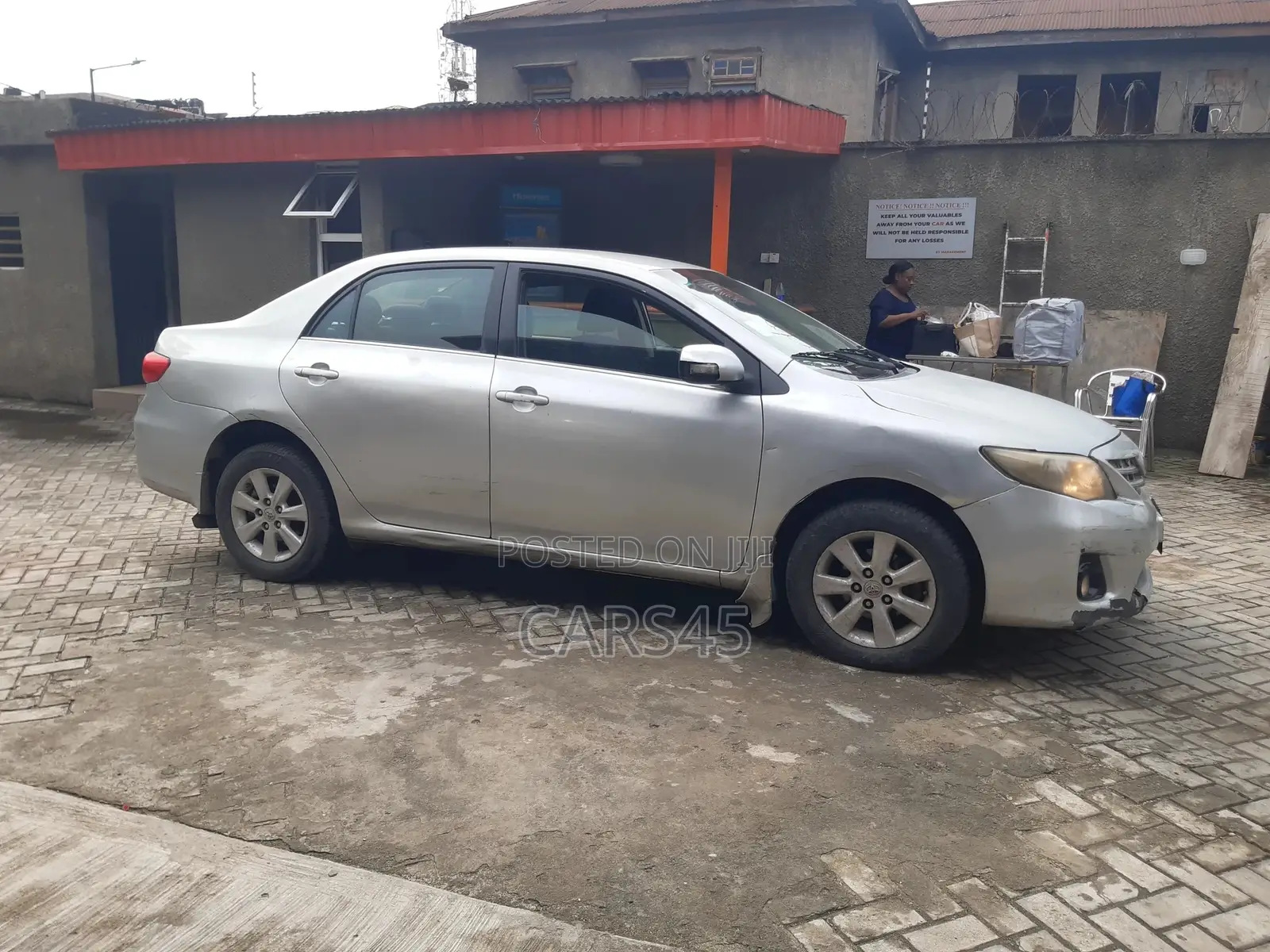Toyota Corolla 2011 Silver