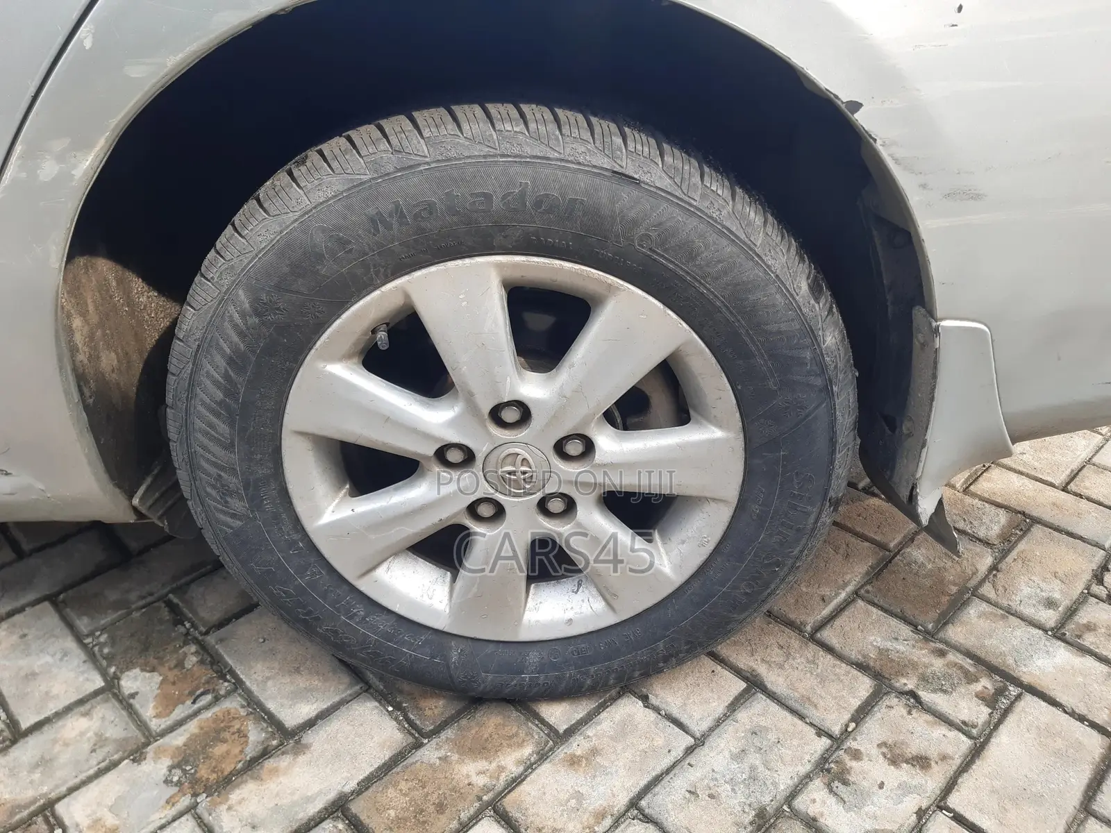 Toyota Corolla 2011 Silver