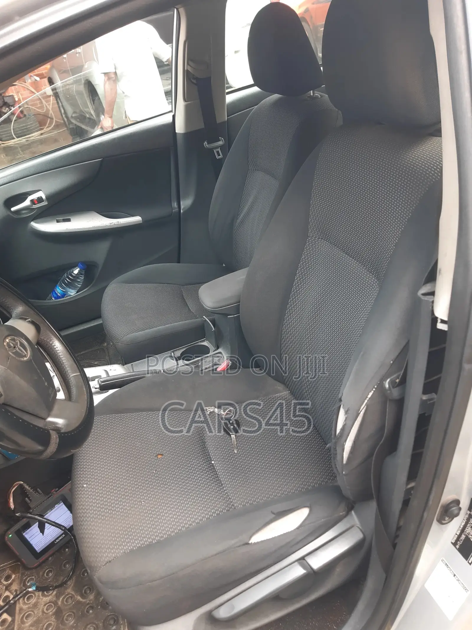 Toyota Corolla 2011 Silver