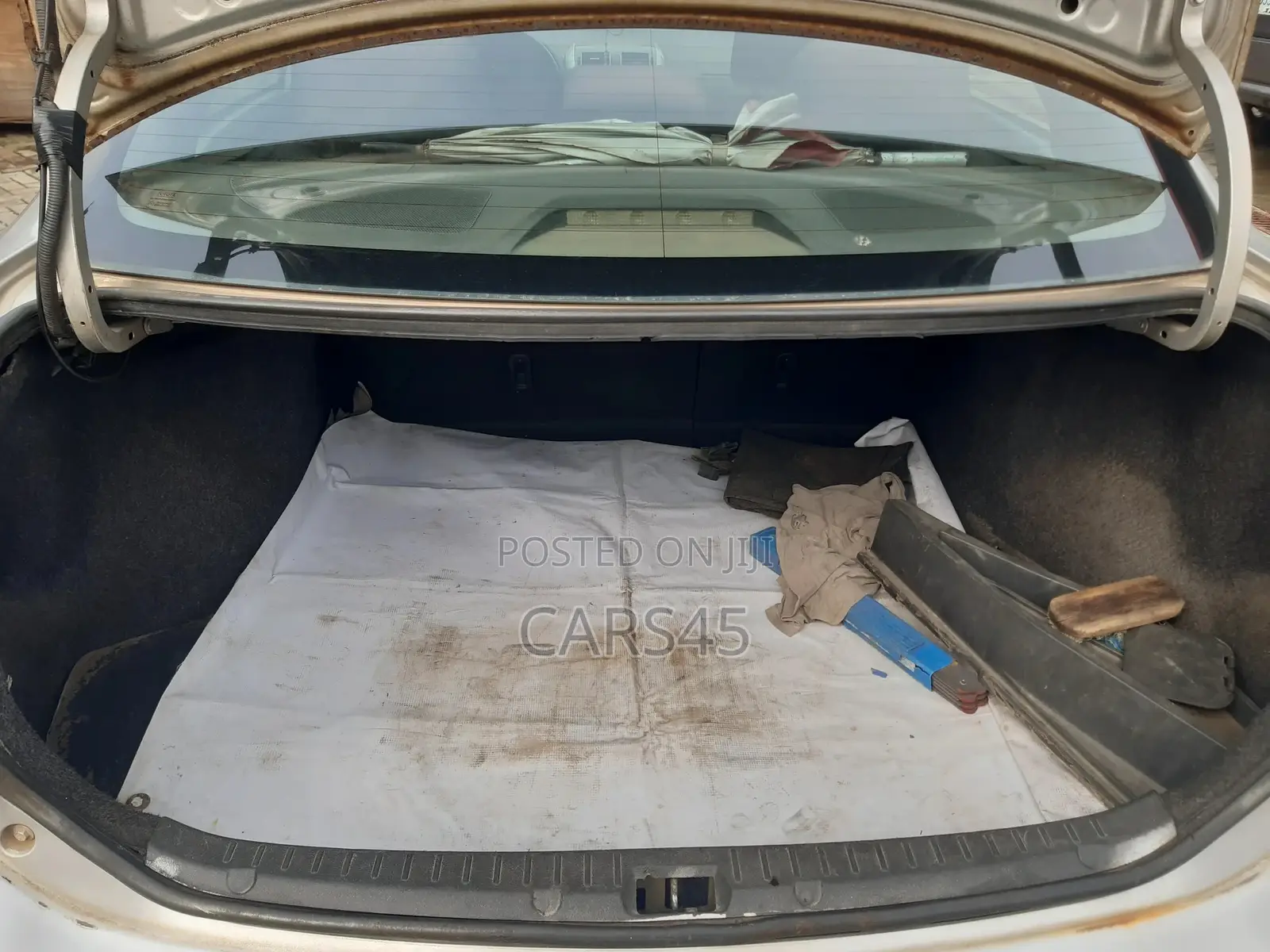 Toyota Corolla 2011 Silver