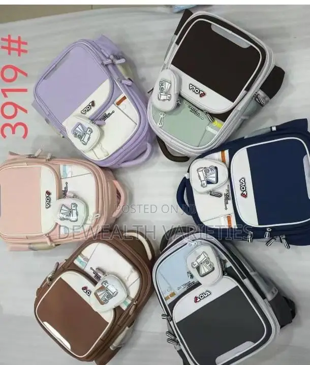 Dola Stock Quality School Bag