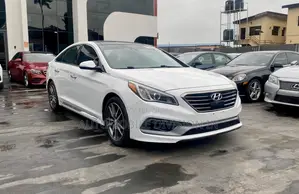 Hyundai Sonata Sport 2.0T 4dr Sedan (2.0L 4cyl Turbo 6A) 2015 White