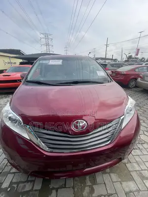 Toyota Sienna XLE 8 Passenger 2011 Red