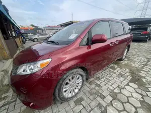 Toyota Sienna XLE 8 Passenger 2011 Red