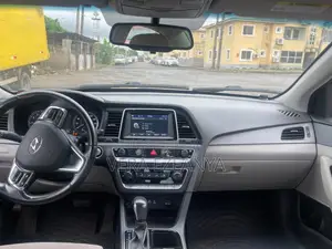 Hyundai Sonata SE 2018 Blue