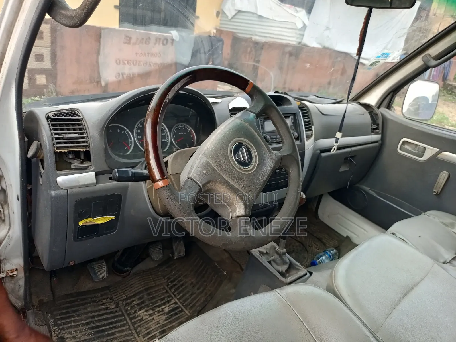 Foton View 2013 White