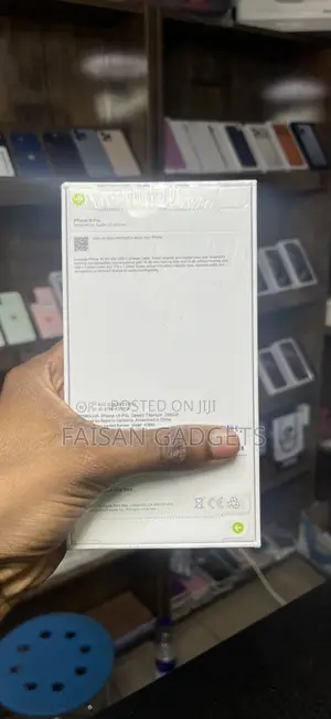 New Apple iPhone 16 Pro 256 GB Gold