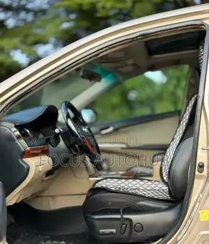 Toyota Camry 2013 Gold