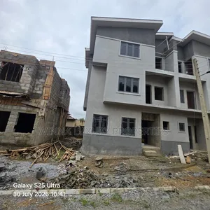 4bdrm Duplex in Floursh Estate, Lugbe District for sale