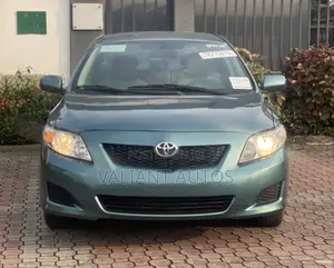Toyota Corolla 2010 Green