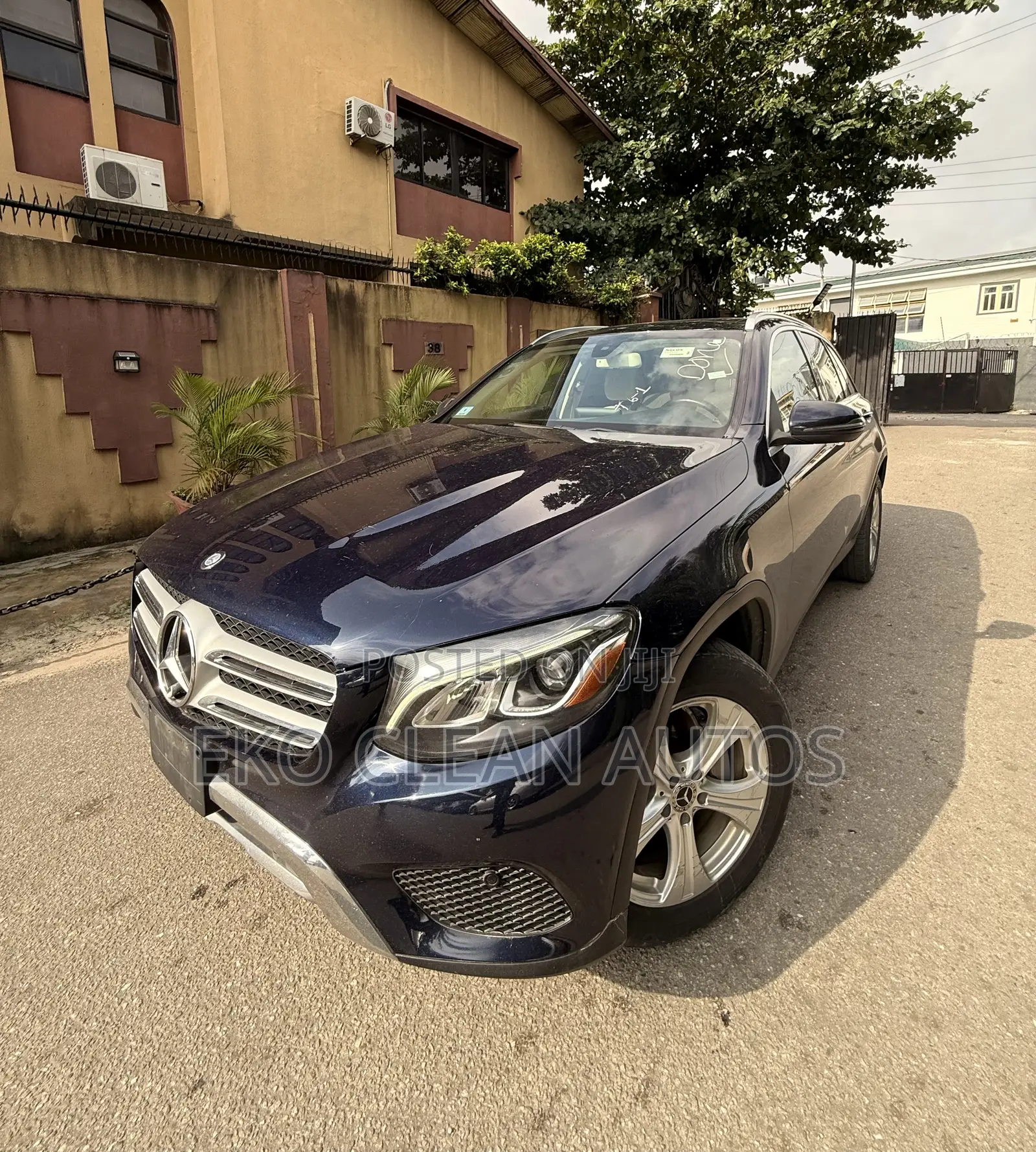 Mercedes-Benz GLC-Class 2016 Blue