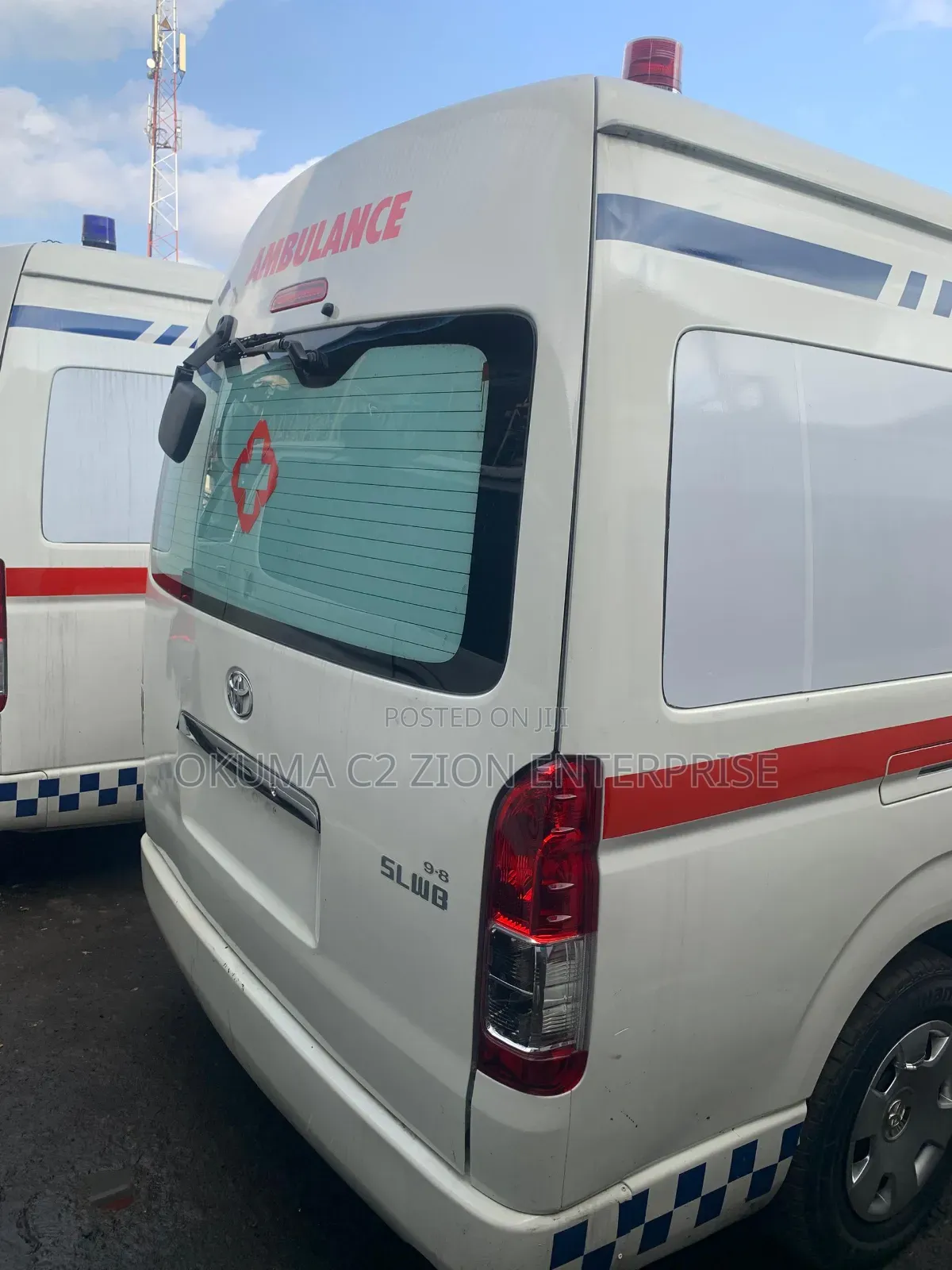 Toyota HiAce 2013 White
