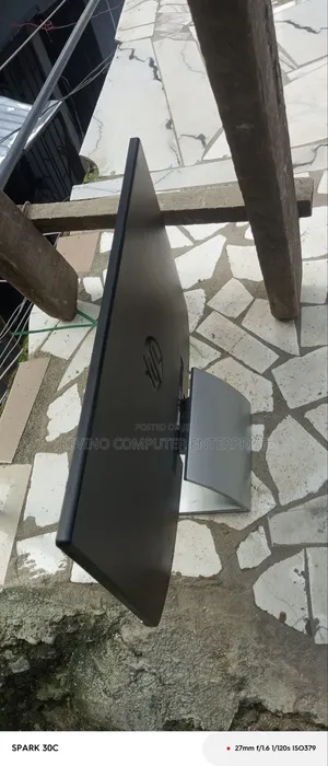 23 Inches HP