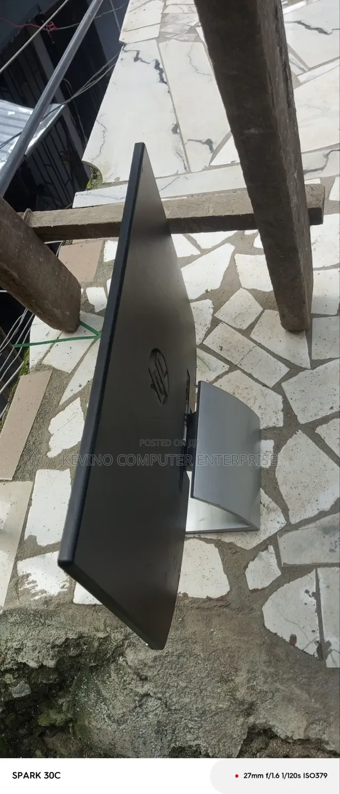 23 Inches HP