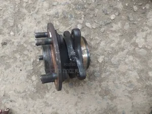 Range Rover Sport Lr4 Front Hub