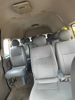 Toyota Grand HiAce 2002 Gold