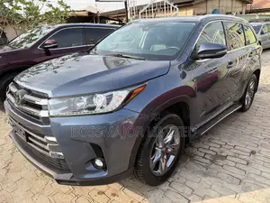 Toyota Highlander Limited Platinum 2019 Blue