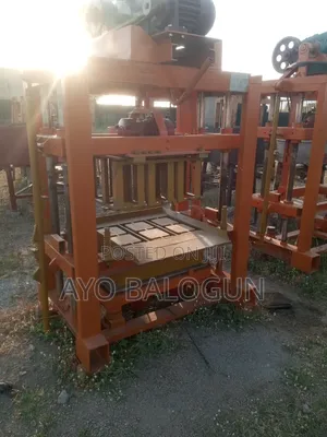 Concrete Block Machine