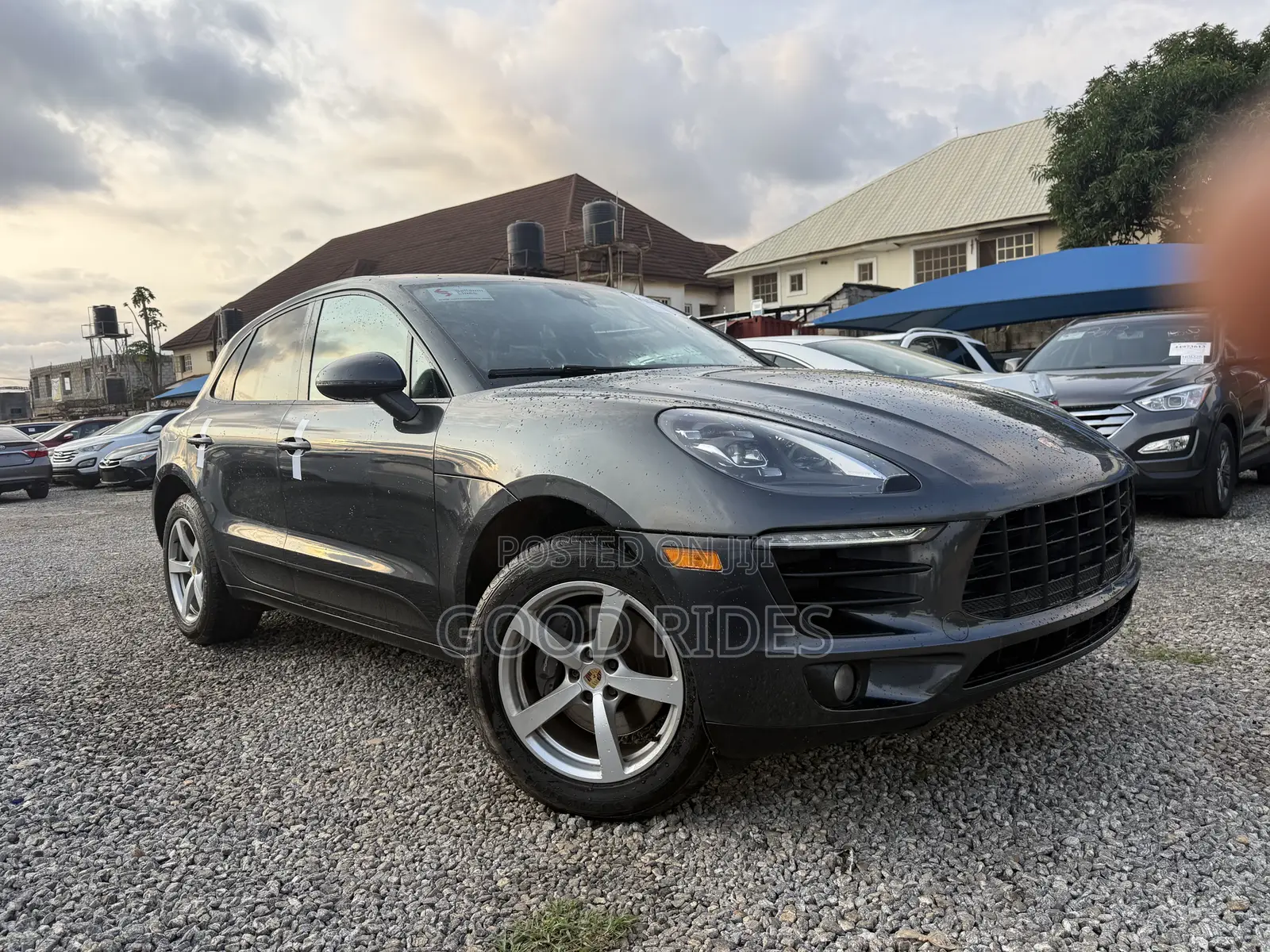 Porsche Macan Base 2018 Gray