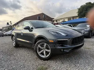 Porsche Macan Base 2018 Gray