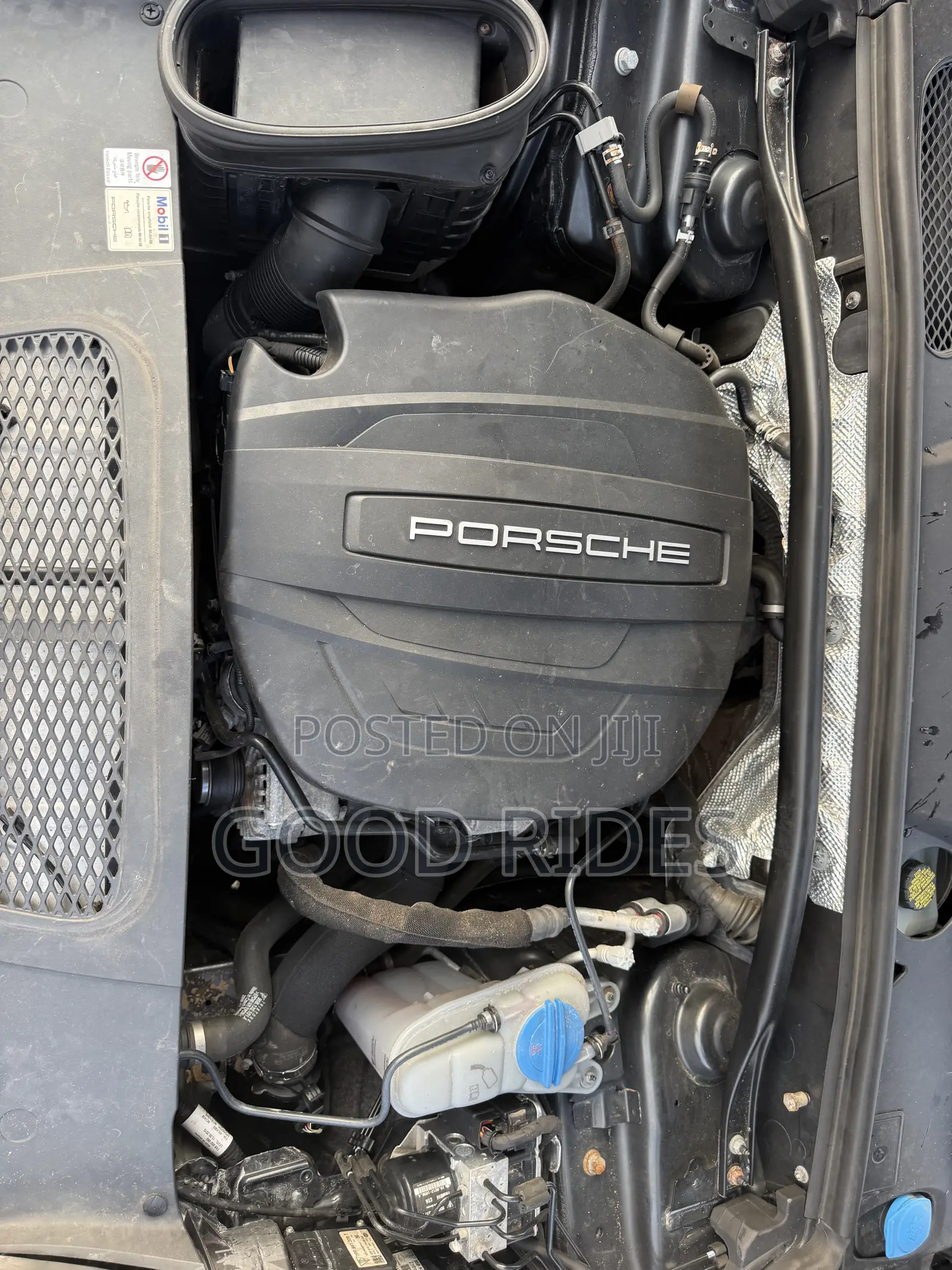 Porsche Macan Base 2018 Gray
