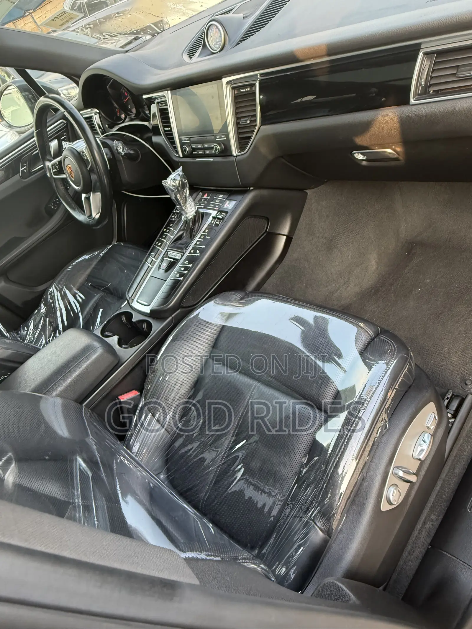 Porsche Macan Base 2018 Gray