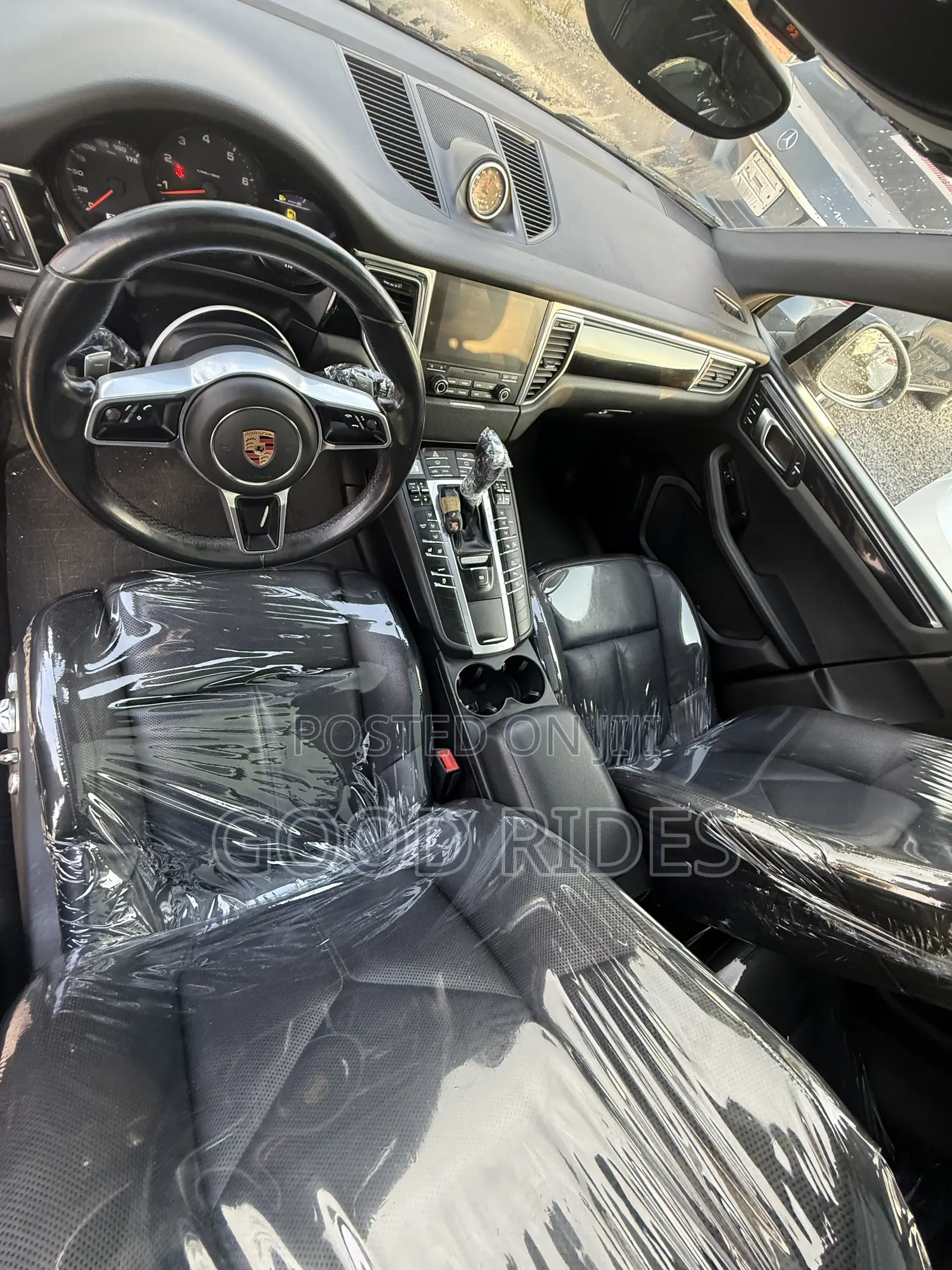 Porsche Macan Base 2018 Gray
