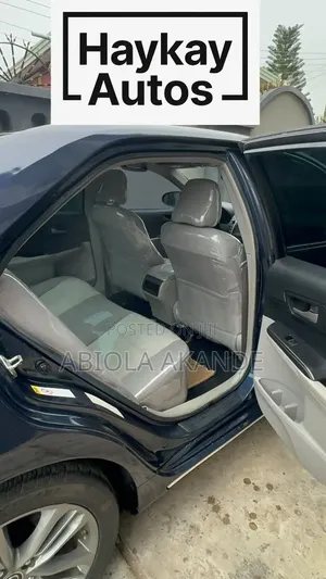Toyota Camry LE 4dr Sedan (2.5L 4cyl 6A) 2014 Blue