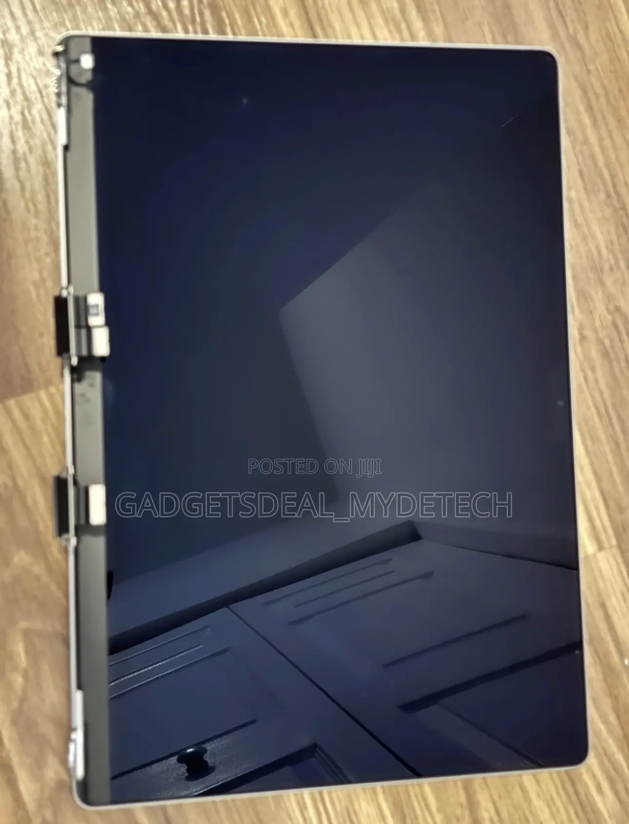 MacBook Pro 2021 A2485 Screen LCD Follow Come Grey