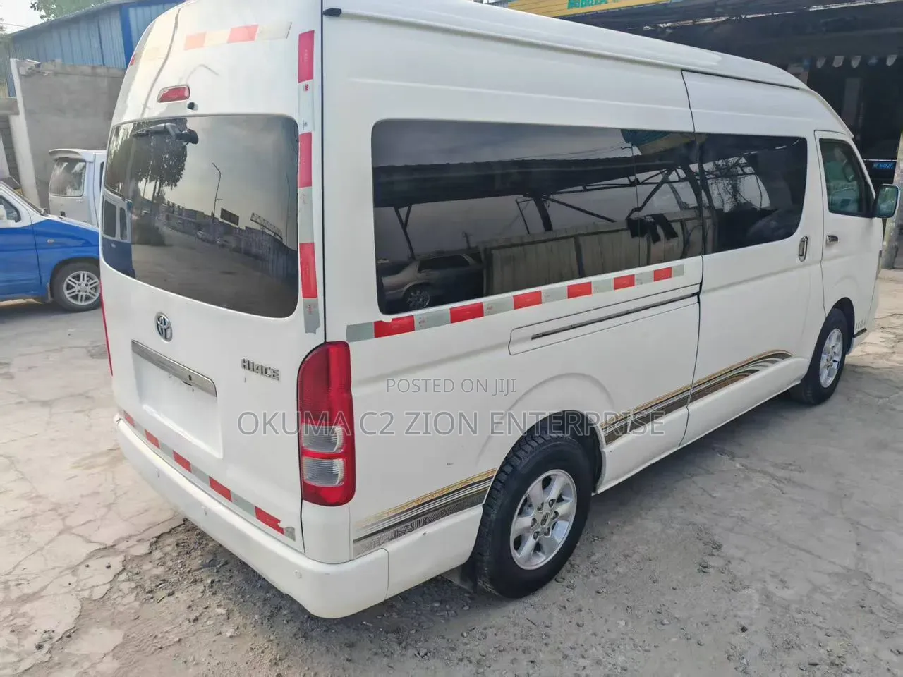 Toyota HiAce 2015 White
