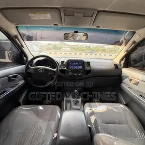 Toyota Hilux 2014 White